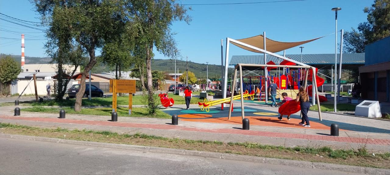 Mejoramiento área verdes estero manco